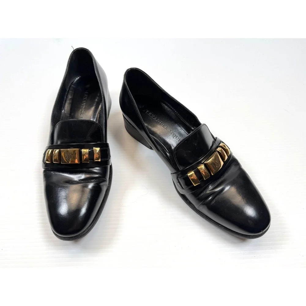 Alexander McQueen Leather Loafers Women‎ 38.5 US 8.5 Gold Logo Slip on Round Toe